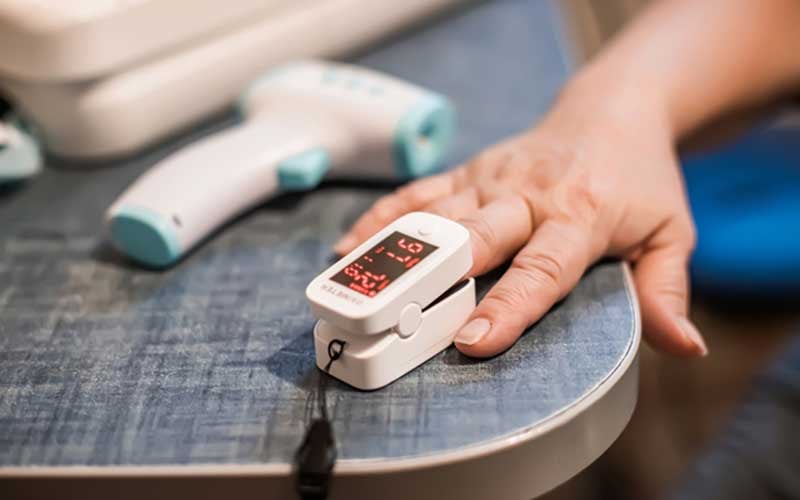 Pulse-Oximeter-Sunset-Health-800x500