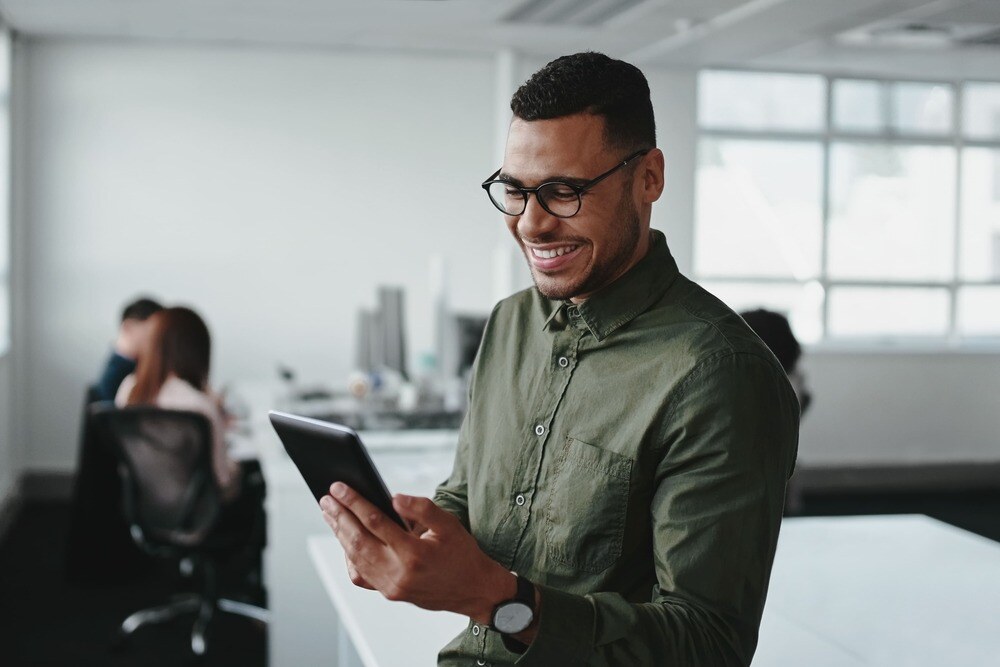 customer-management-iStock-1178146180